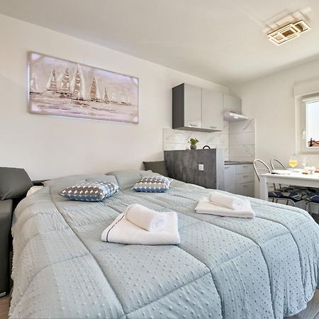 Apartman Michael / Novalja / Zrce Екстериор снимка