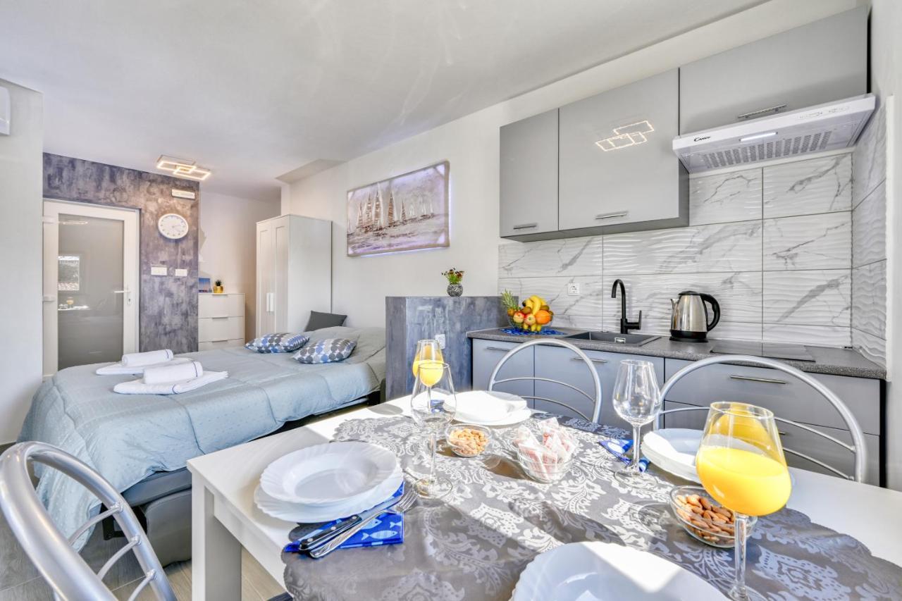 Apartman Michael / Novalja / Zrce Екстериор снимка